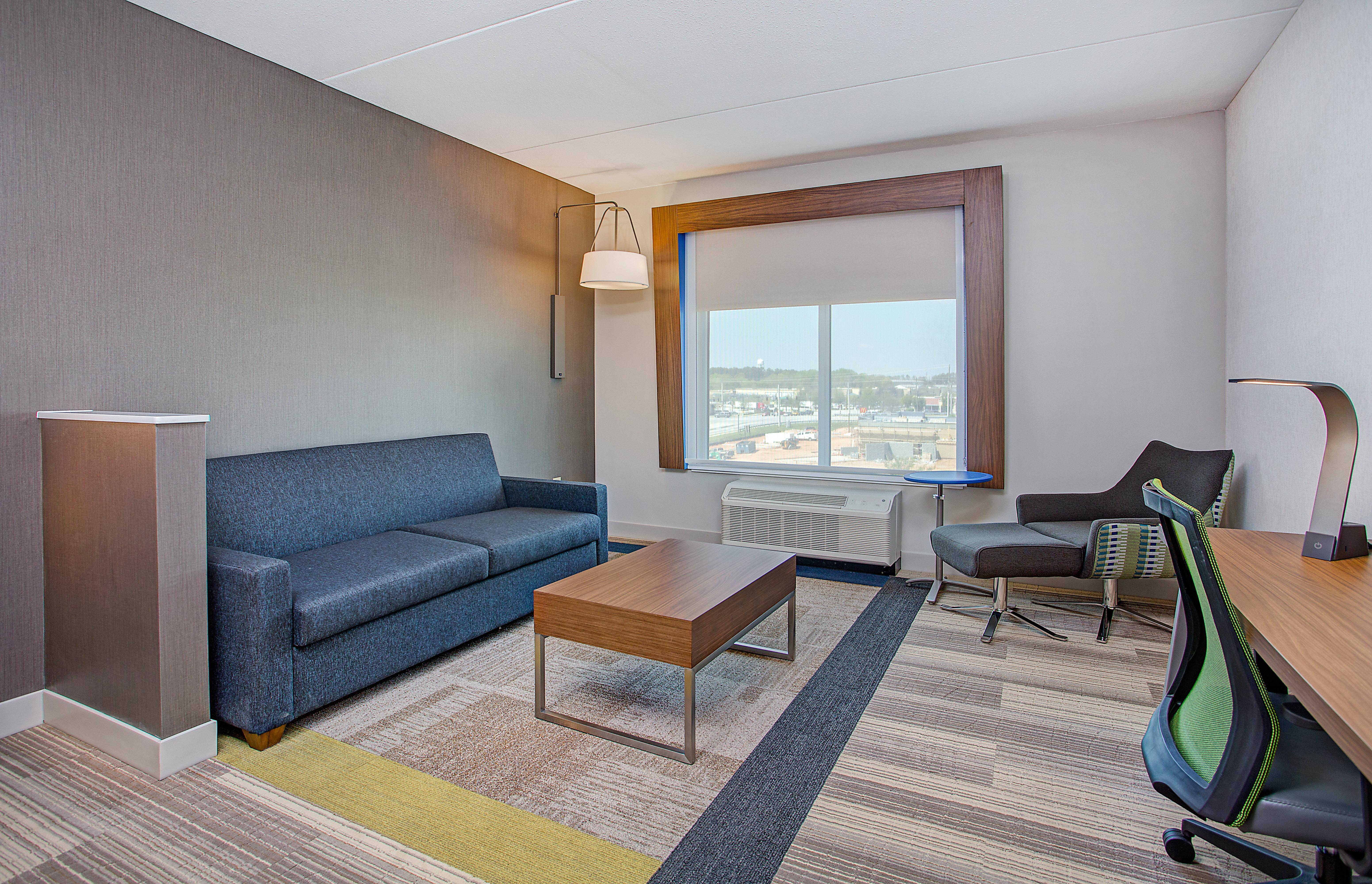 Holiday Inn Express & Suites Covington By Ihg Exterior photo