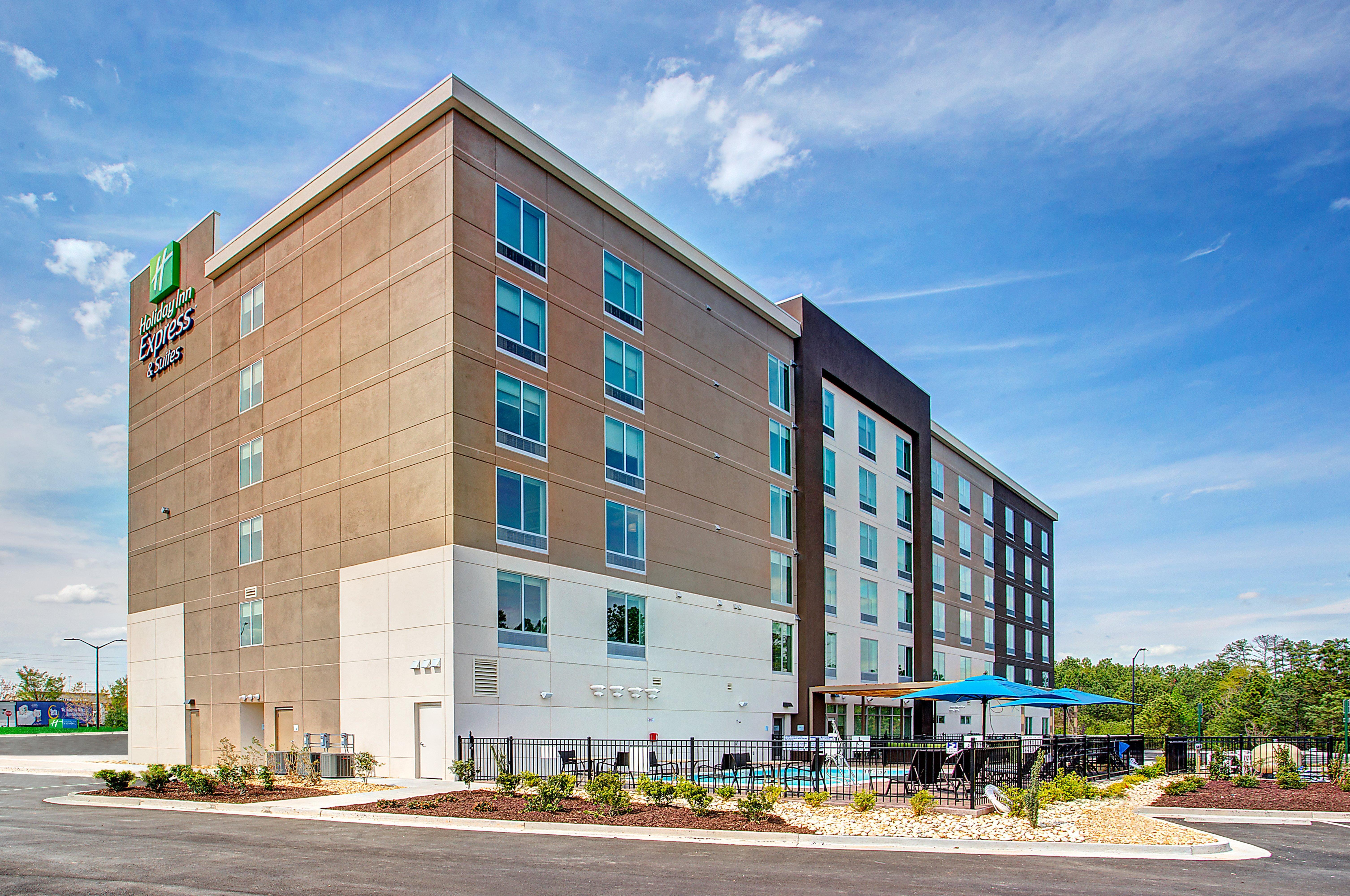 Holiday Inn Express & Suites Covington By Ihg Exterior photo