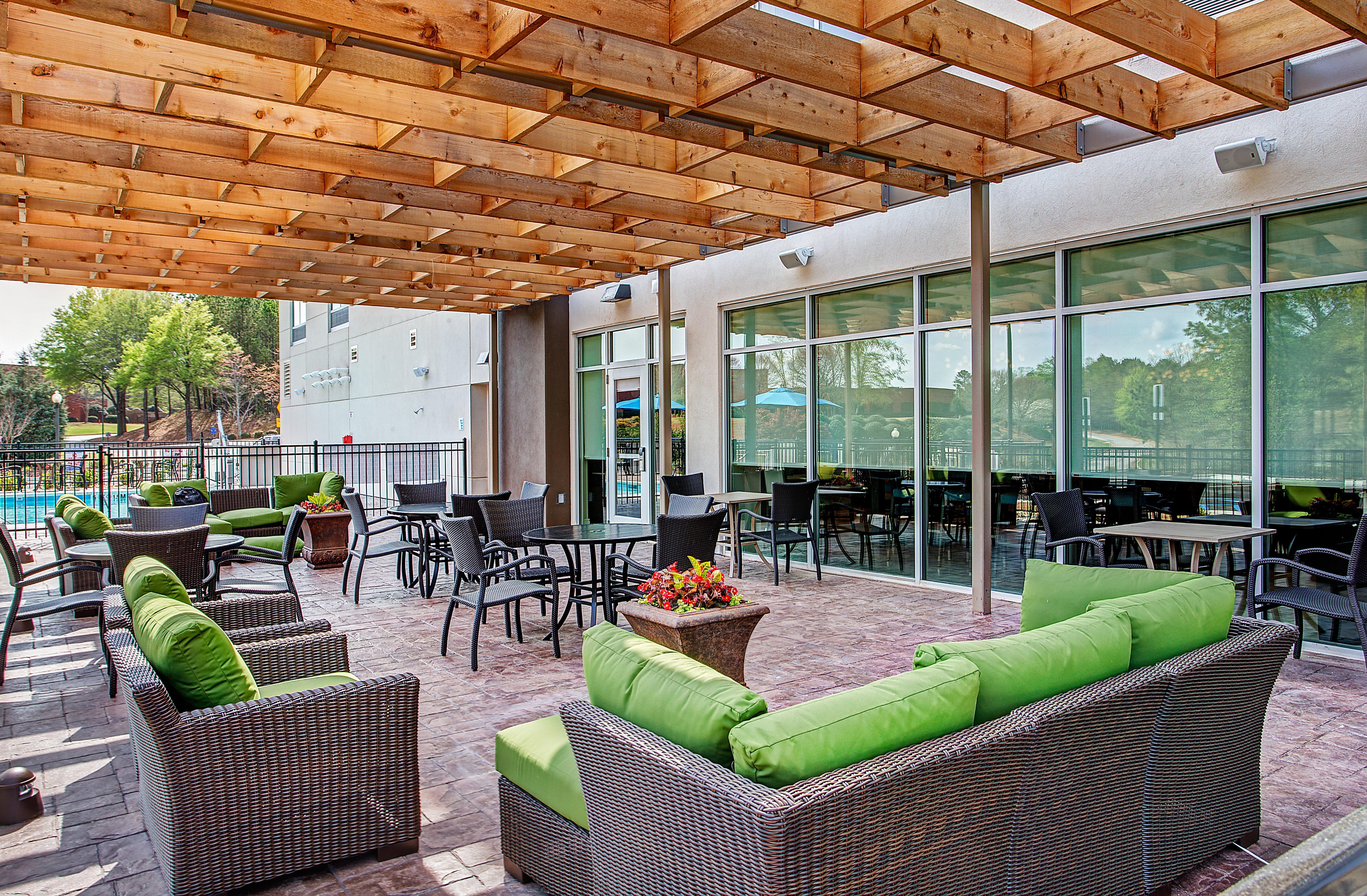 Holiday Inn Express & Suites Covington By Ihg Exterior photo