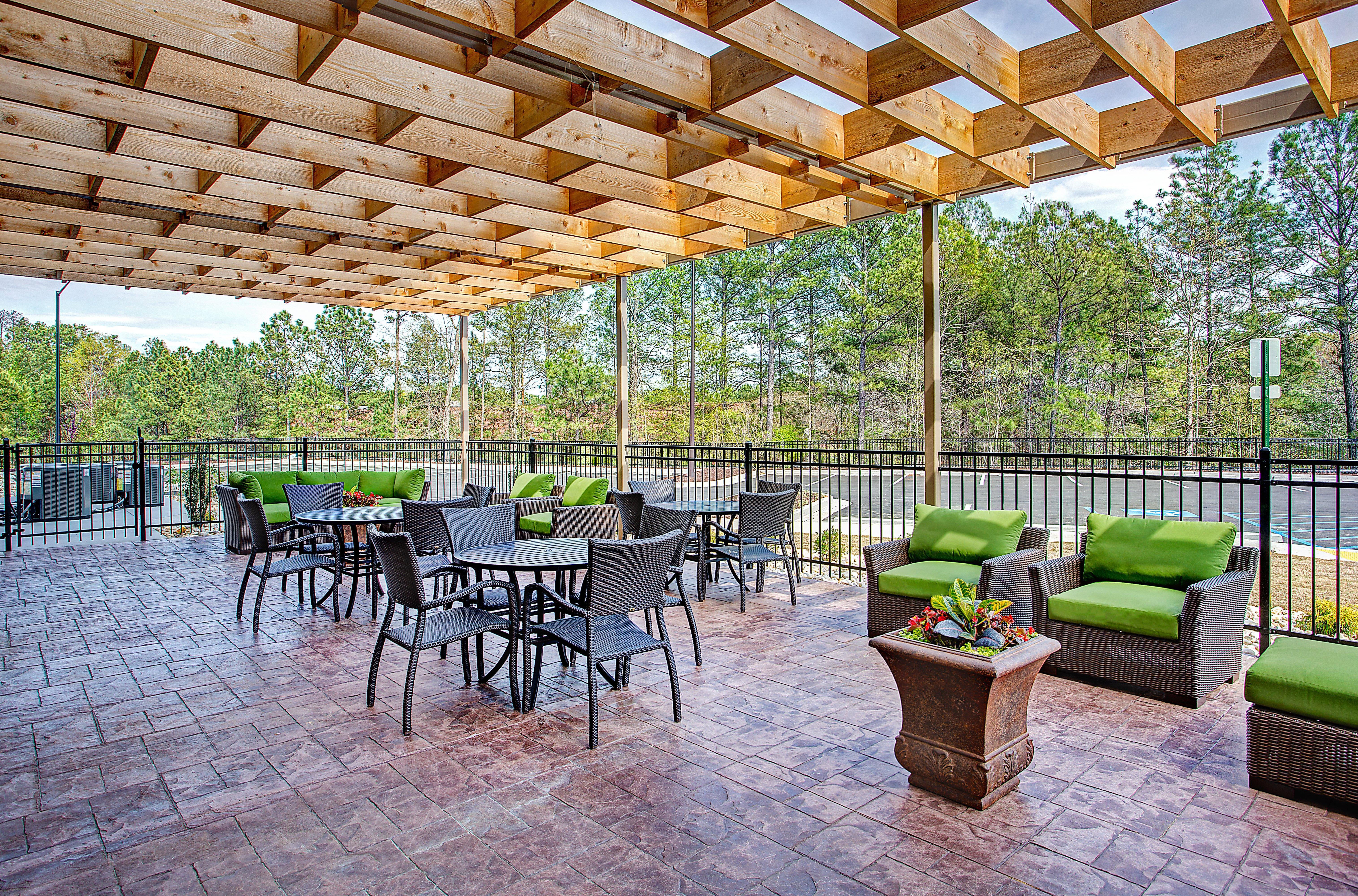 Holiday Inn Express & Suites Covington By Ihg Exterior photo